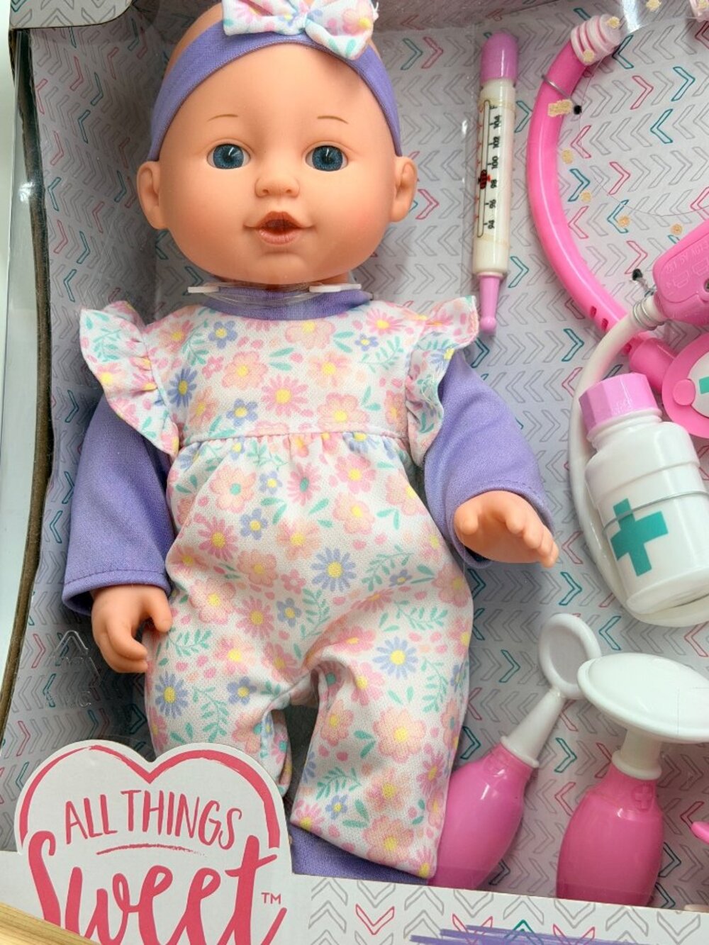 Baby Doll 12" Doctor Play Set Accessories and Outfit New in Box - Picture 2 of 9